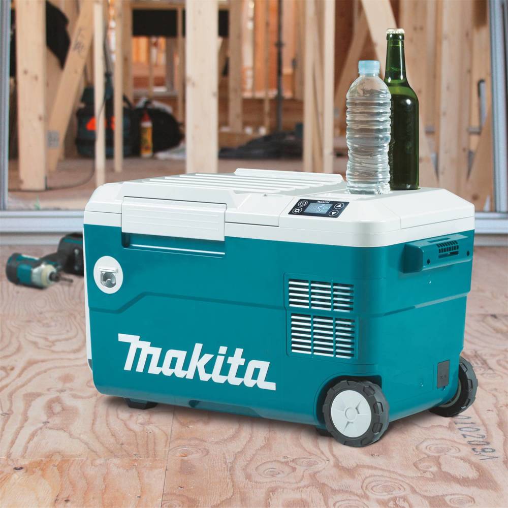 Makita-DCW180Z-Action-Shot-1-framing-site.jpg