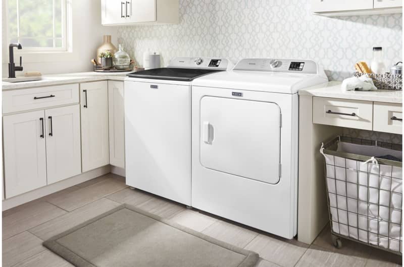 AngleViewOfLaundryRoom-Maytag-MED6200KW.jpg
