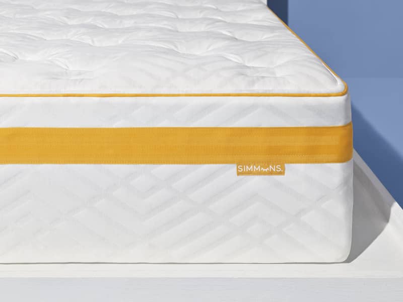 Beautyrest-12-Inch-Plush-Hybrid-Mattress-700811009-8050-Corner.jpg