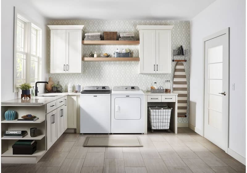 FrontViewOfLaundryRoom-Maytag-MED6200KW.jpg