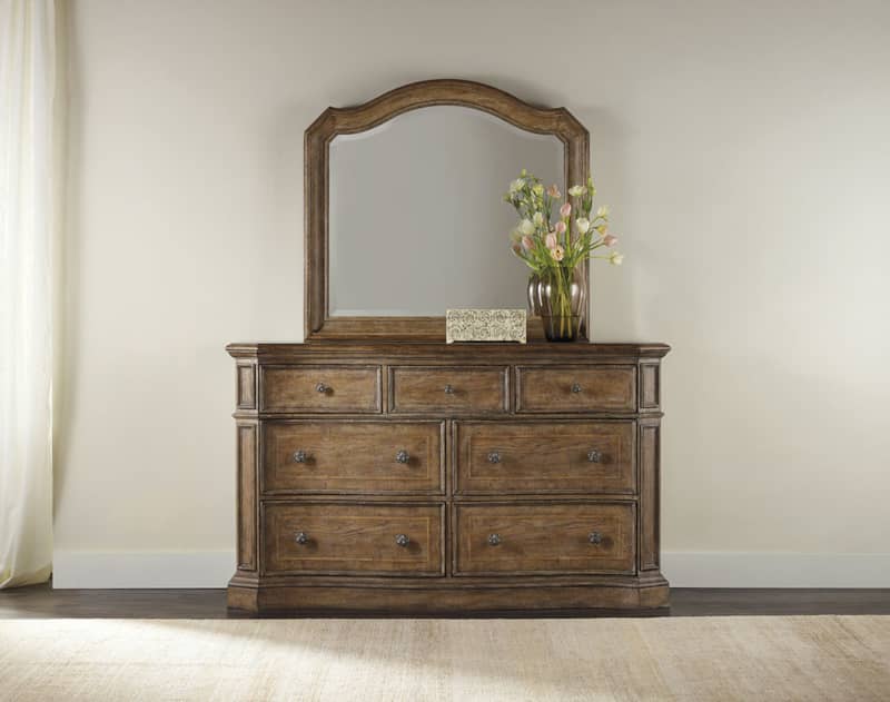 Hooker-Furniture-Bedroom-Solana-Seven-Drawer-Dresser-5291-90002-Lifestyle.jpg