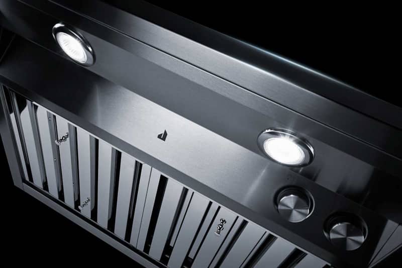 JennAir-Hood-JXU9130HP-Lights-Close-Up.jpg