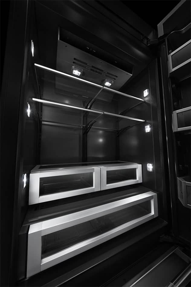 JennAir-Refrigerator-JB36NXFXRE-Interior.jpg