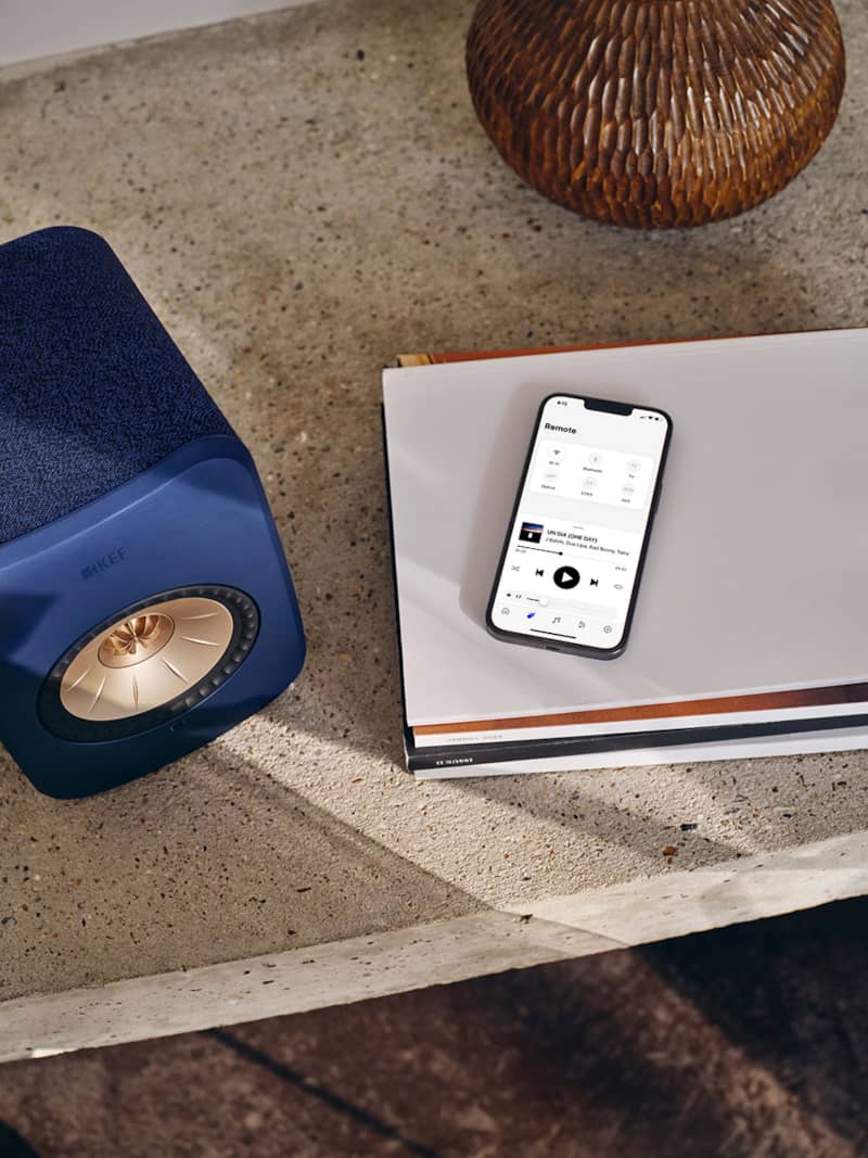 KEF-LSXII-Cobalt-Blue-Wireless-Bookshelf-Speakers-LSXIIBU-lifestyle-4.jpg