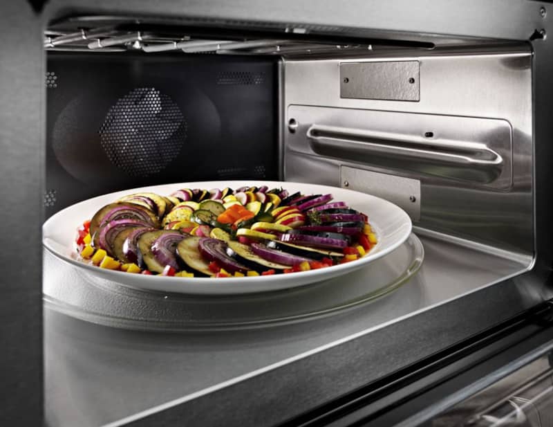 KitchenAid-Microwave-Combo-Oven-KOCE500ESS-vegetables.jpg