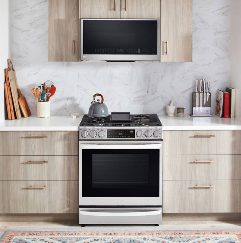 LG-Microwave-MHEC1737F-Kitchen.jpg