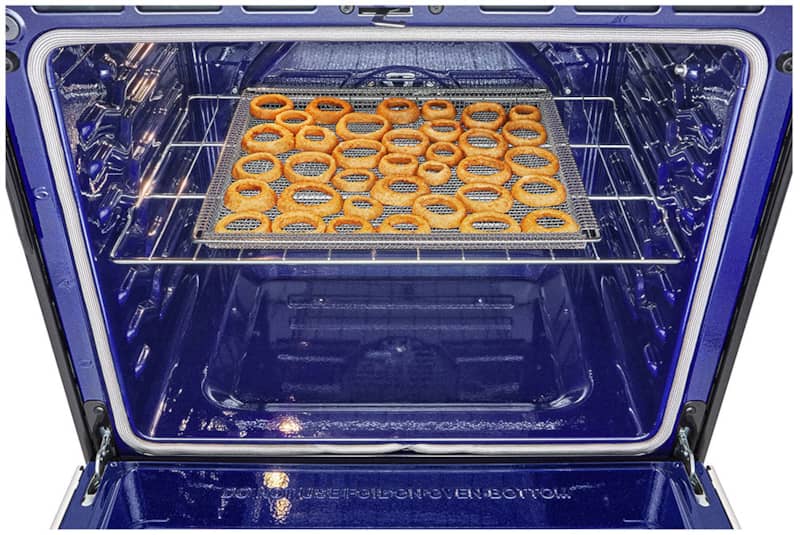 LGStudio-GasRange-LSGS6338F-Air-Fry-Onion-Rings.jpg