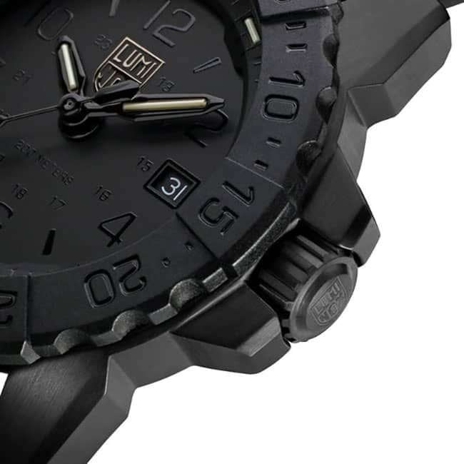 Luminox-Navy-SEAL-Steel-Diver-Black-Watch-45mm-XS3251BOCB-Crown.jpg