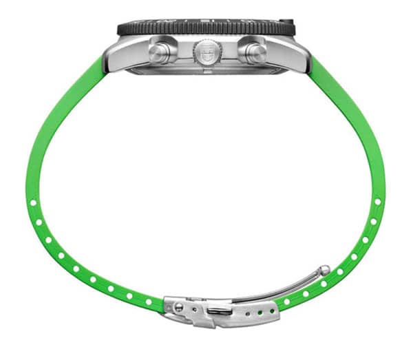 Luminox-Pacific-Diver-Chrono-Green-44mm-XS3157-Side.jpg
