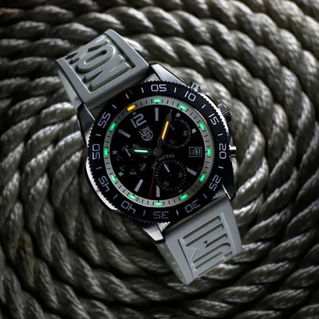 Luminox-Pacific-Diver-Chrono-White-44mm-XS3141-Lifestyle.jpg