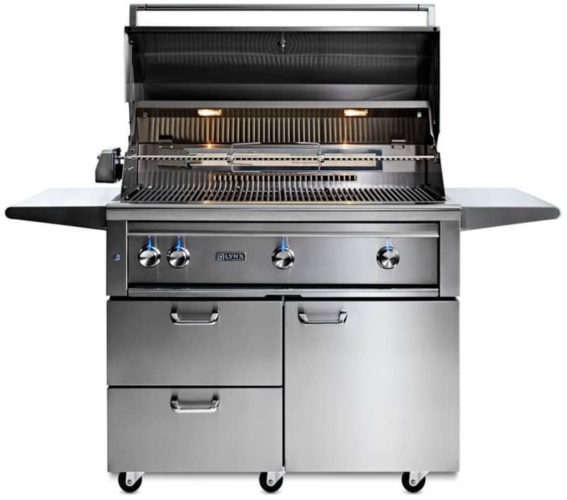 Lynx-Grill-L42TRFLP-Rotisserie.jpg