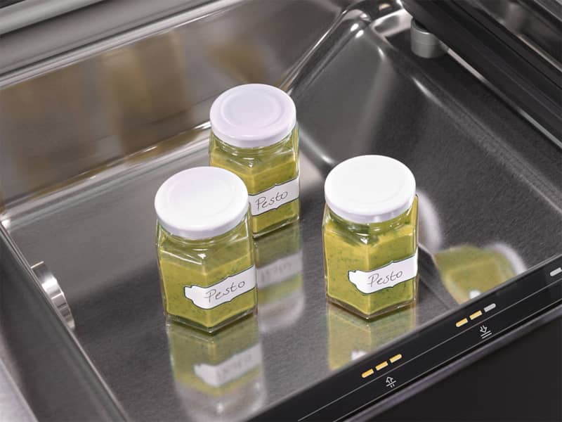 Miele-Vacuum-Sealing-Drawer-11845430-sealing-jars.jpg