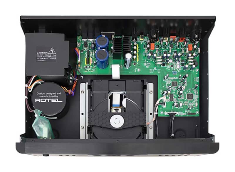 Rotel-Black-CD-Player-RCD1572MKIIBK-interior.jpg