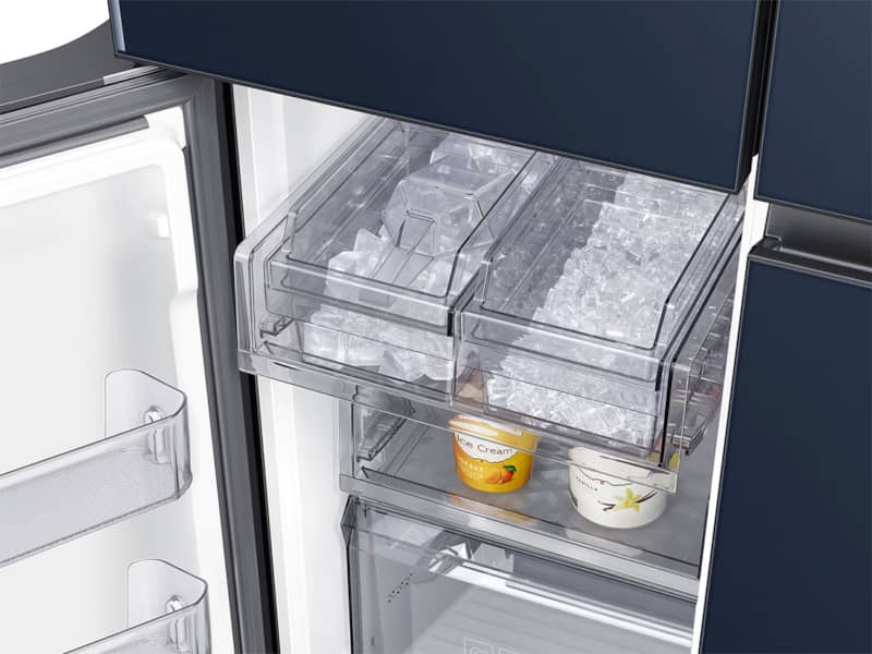 Samsung-4DoorRefrigerator-RF23A967541-Ice-Maker-Close-Up.jpg