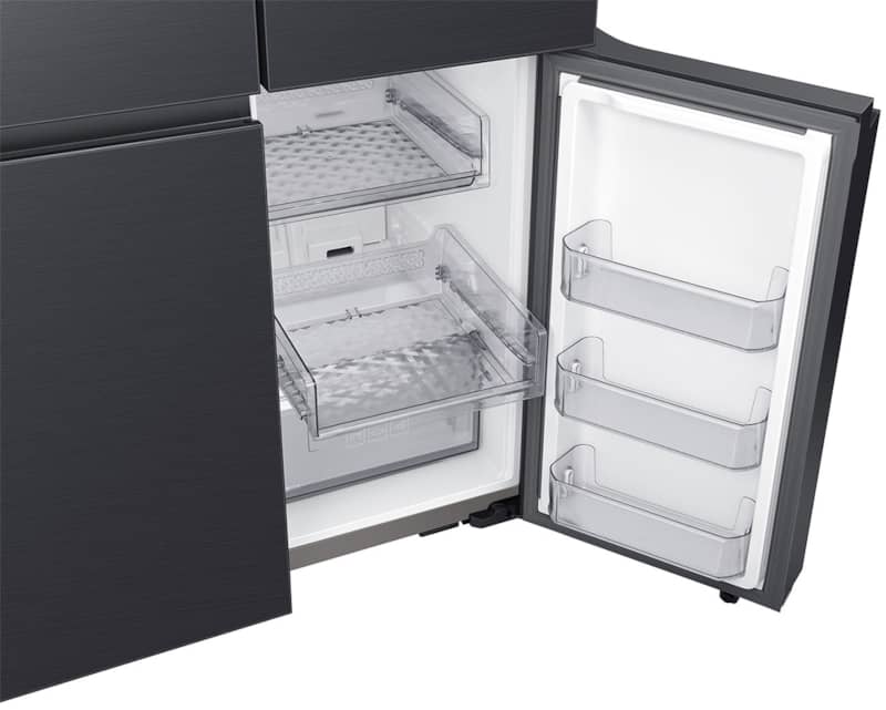 Samsung-4DoorRefrigerator-RF23A9675MT-FlexZone-Compartment.jpg