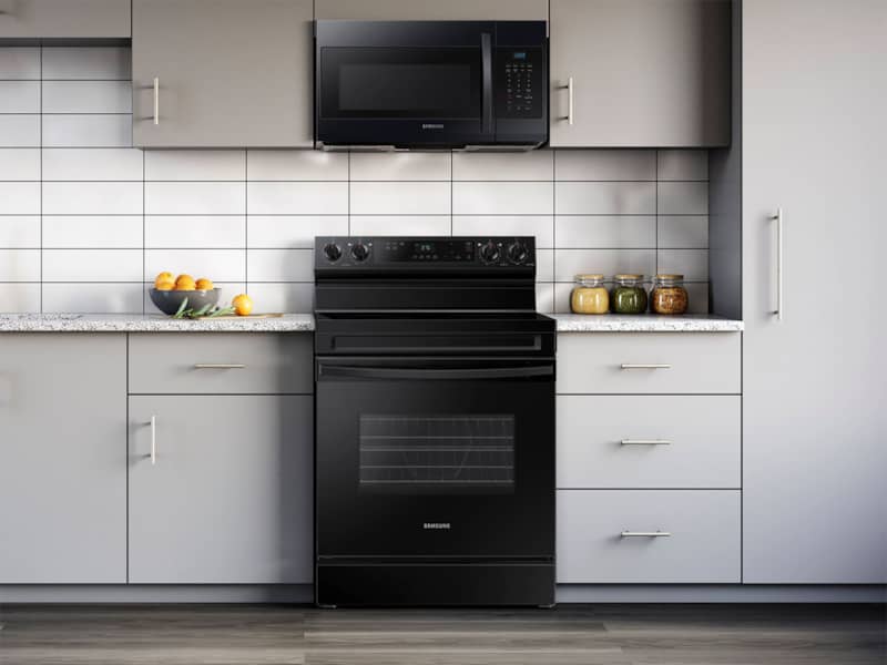 Samsung-ElectricRange-NE63A6111SB-Kitchen.jpg