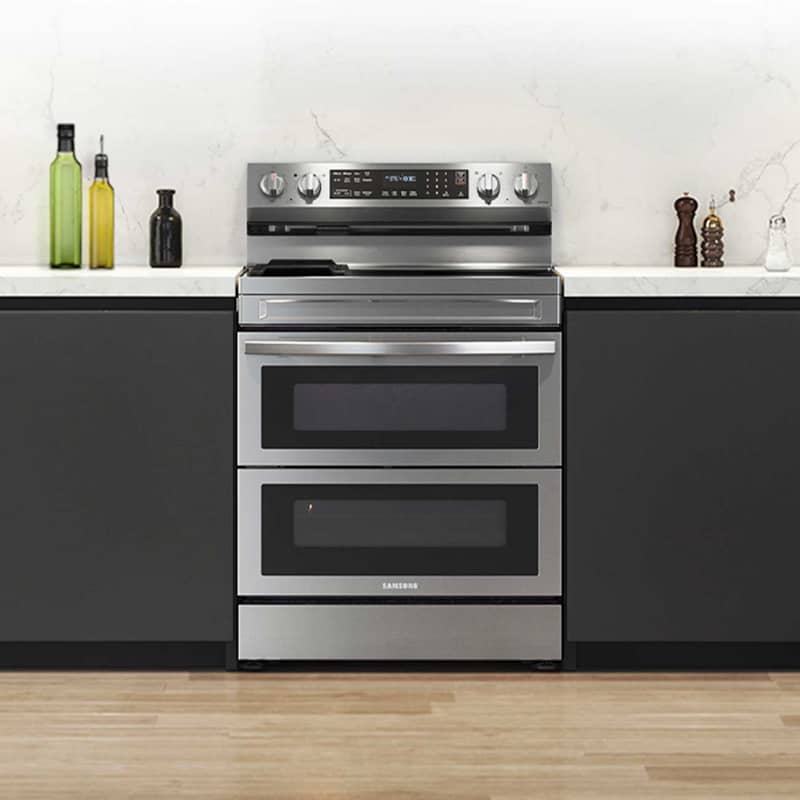 Samsung-ElectricRange-NE63A6751SS-Kitchen.jpg