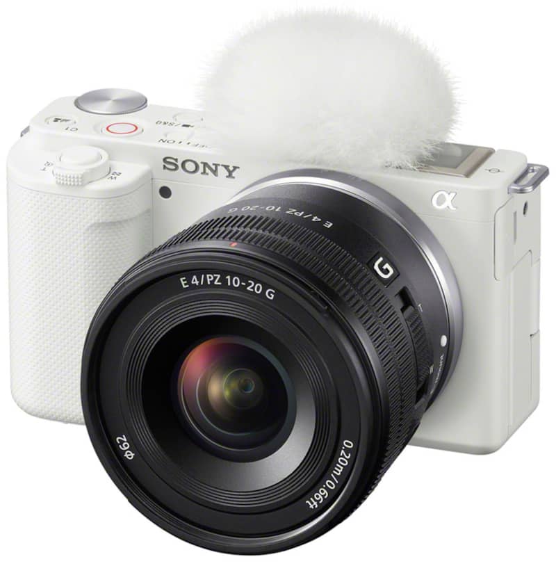 Sony-E-PZ-G-APS-C-Zoom-G-Lens-SELP1020G-With-Camera-2.jpg