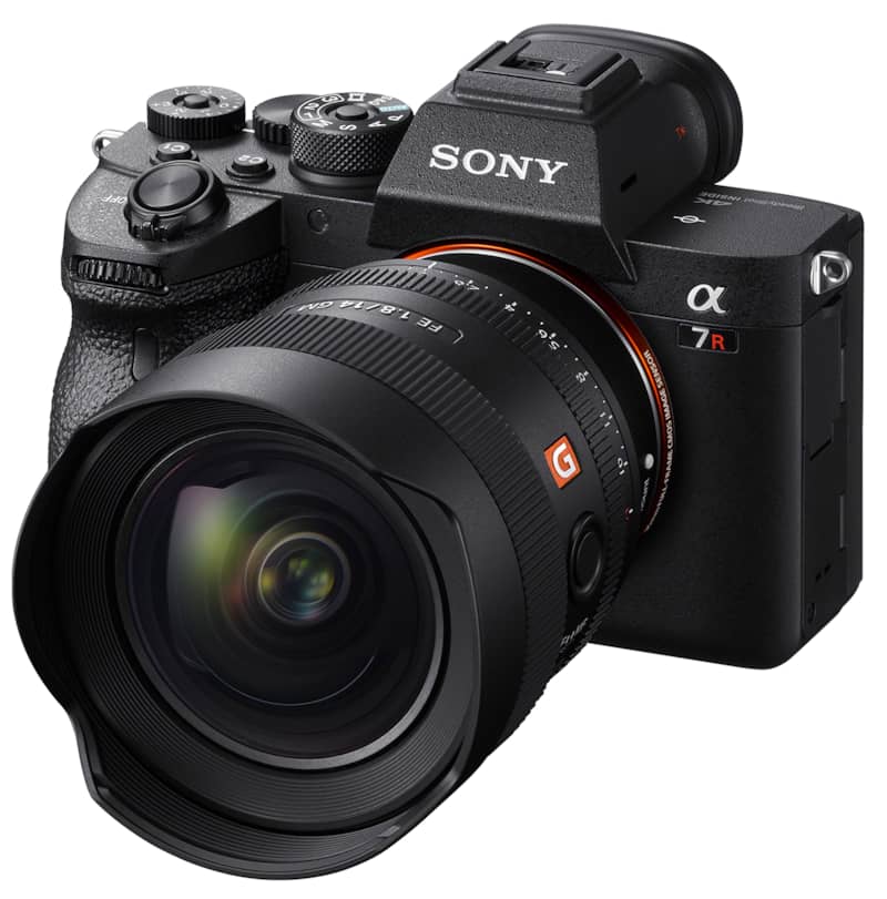 Sony-FE-14mm-F1.8-GM-Lens-SEL14F18GM-Installed.jpg