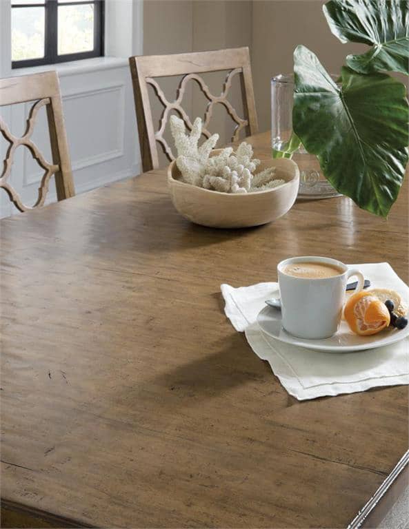 hooker-fruniture-montebello-82-rectangle-dining-table-6101-75200-02-close-up.jpg