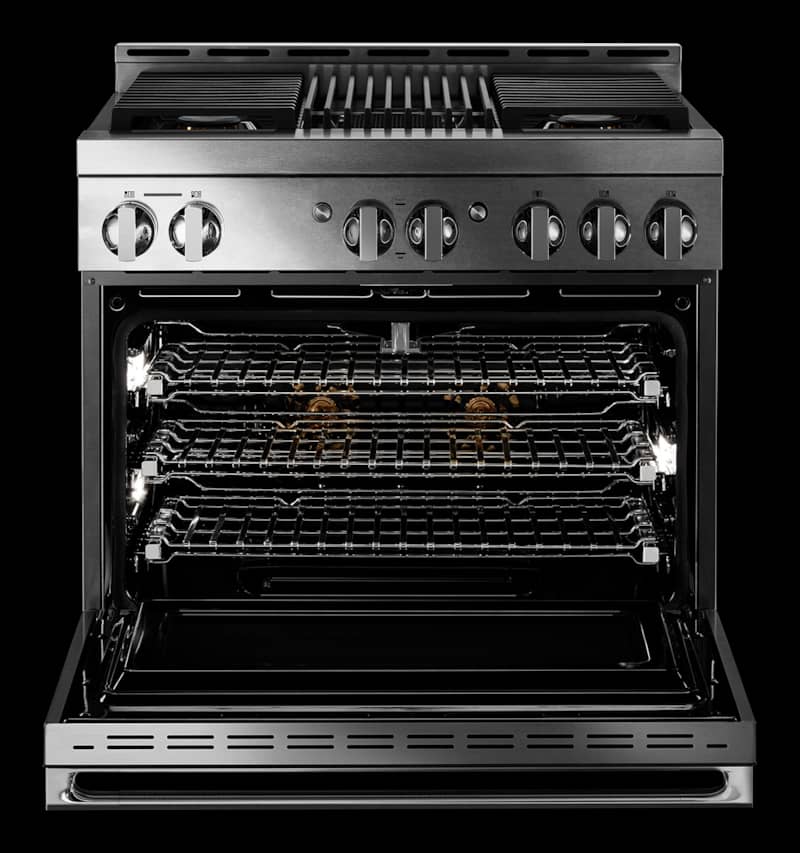 jenn-air-noir-36-professional-gas-range-JGRP636HM-lifestyle-oven-interior.jpg