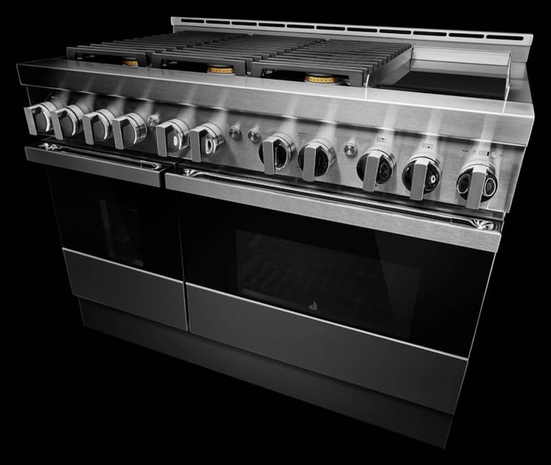 jenn-air-noir-48-professional-gas-range-JGRP548HM-lifestyle-angle-view.jpg