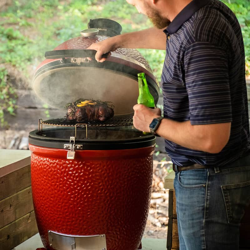 kamado-joe-classic-joe-III-KJ15040721-lifestyle.jpg