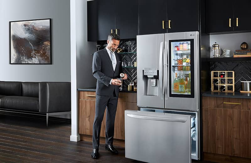 lg-refrigerator-LRFVS3006S-lifestyle-1.jpg