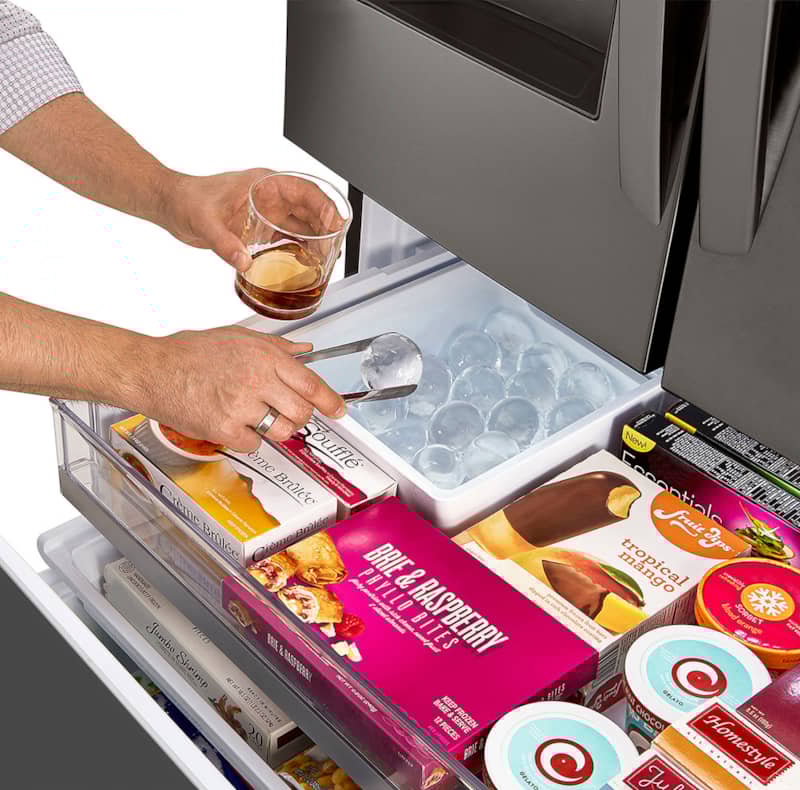 lg-refrigerator-LRFXC2416D-craft-ice.jpg