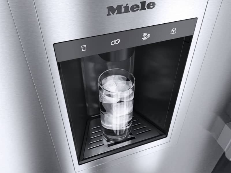 miele-mastercool-freezer-11503430-dispenser.jpg