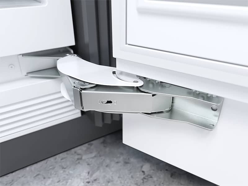 miele-refrigerator-11502710-maxload-hinge.jpg