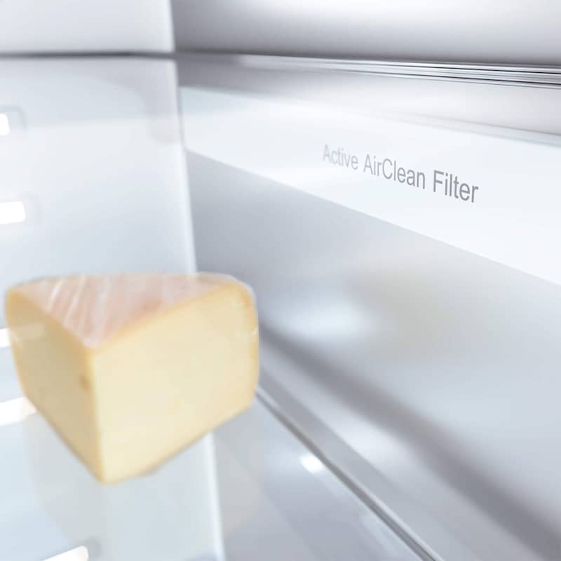 miele-refrigerator-11503040-right-angle-view-active-airclean-filter.jpg