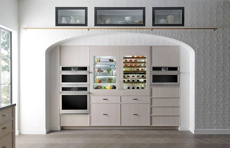 monogram-refrigerator-ZIK303NPPII-lifestyle-2.jpg