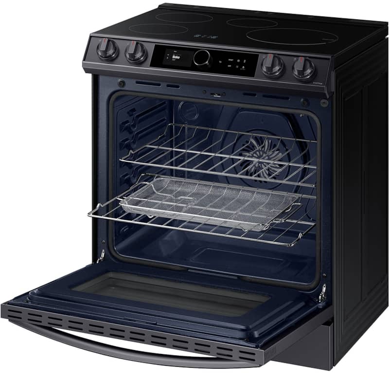 samsung-range-NE63T8911SG-right-angle-airfry.jpg