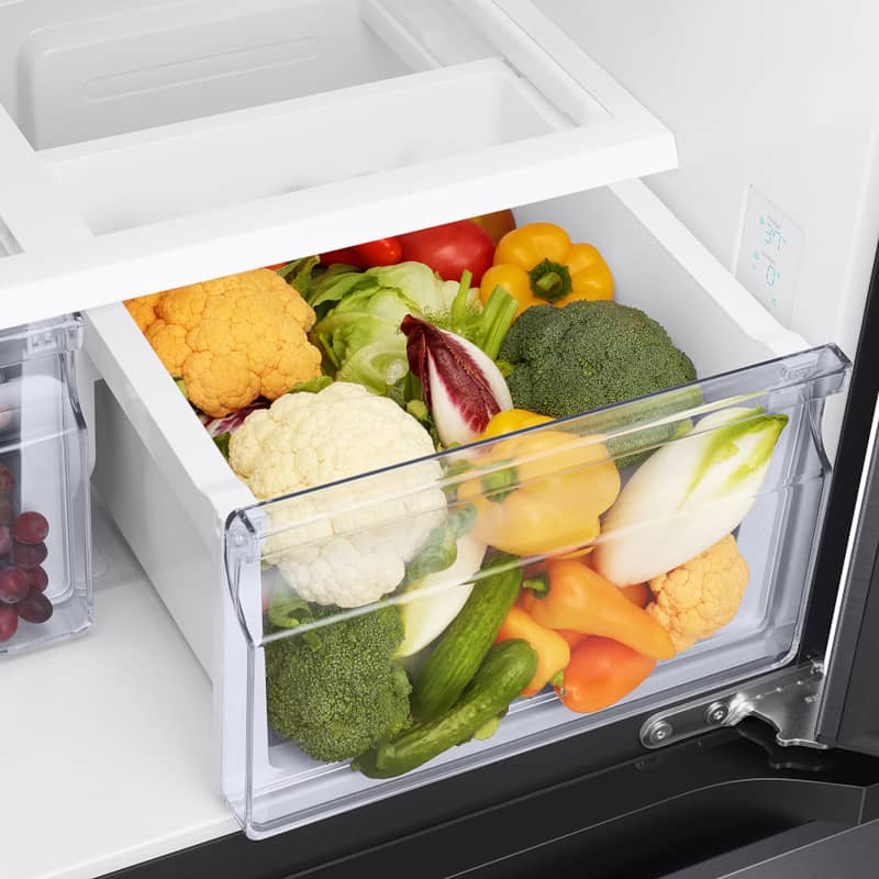 samsung-refrigerator-RF18A5101SG-crisper.jpg