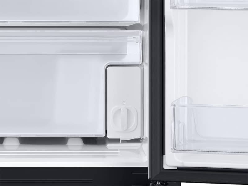 samsung-refrigerator-RS28A500ASG-filter-compartment.jpg