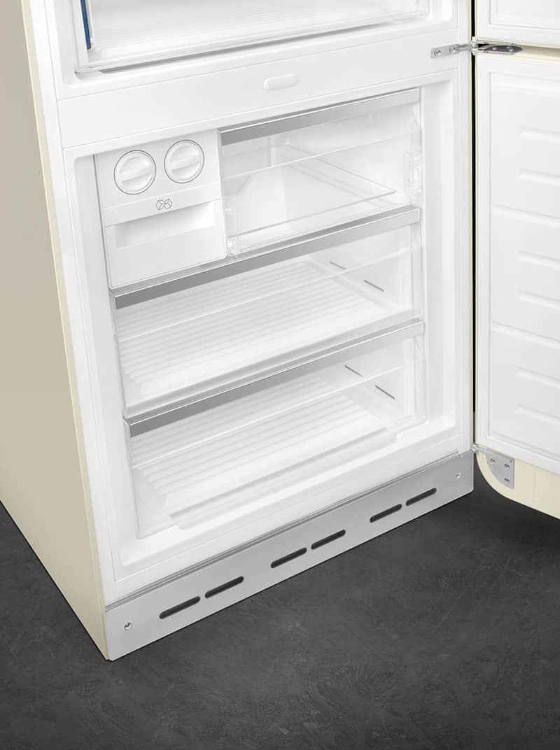 smeg-refrigerator-FAB38URCR-left-angle-view-bottom-freezer.jpg